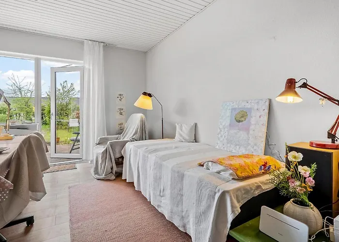 Feriehus 1 Bedroom Cozy In